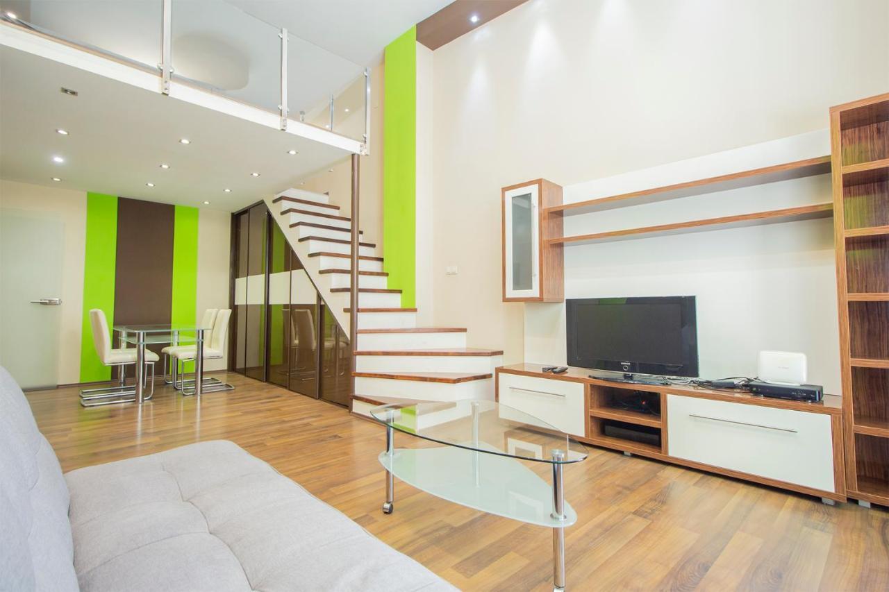 Sunny House By The Riverside บูดาเปสต์ ภายนอก รูปภาพ